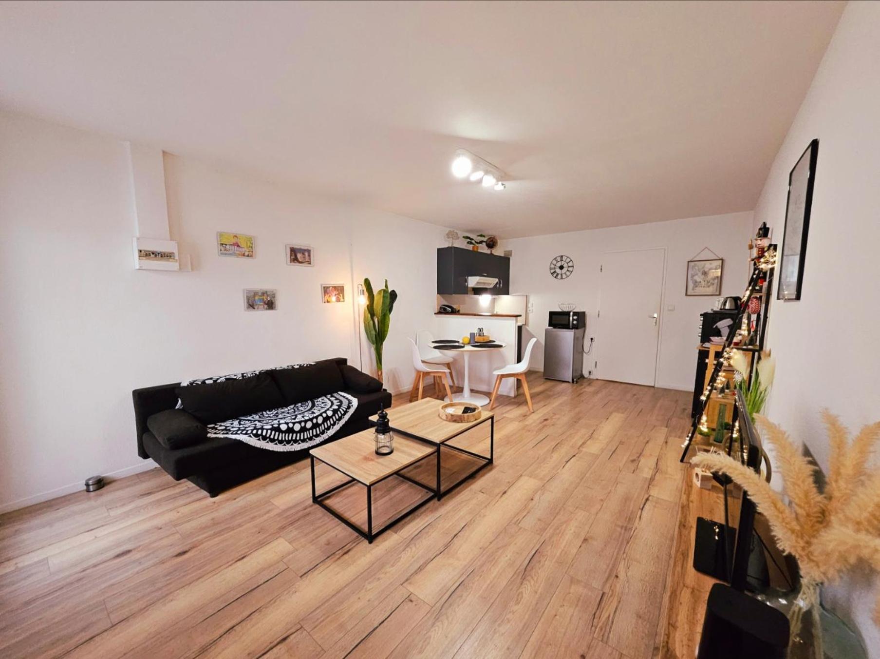 Appartement Cosy Proche Gare - Fibre Optique Et Parking Angoulême Eksteriør billede
